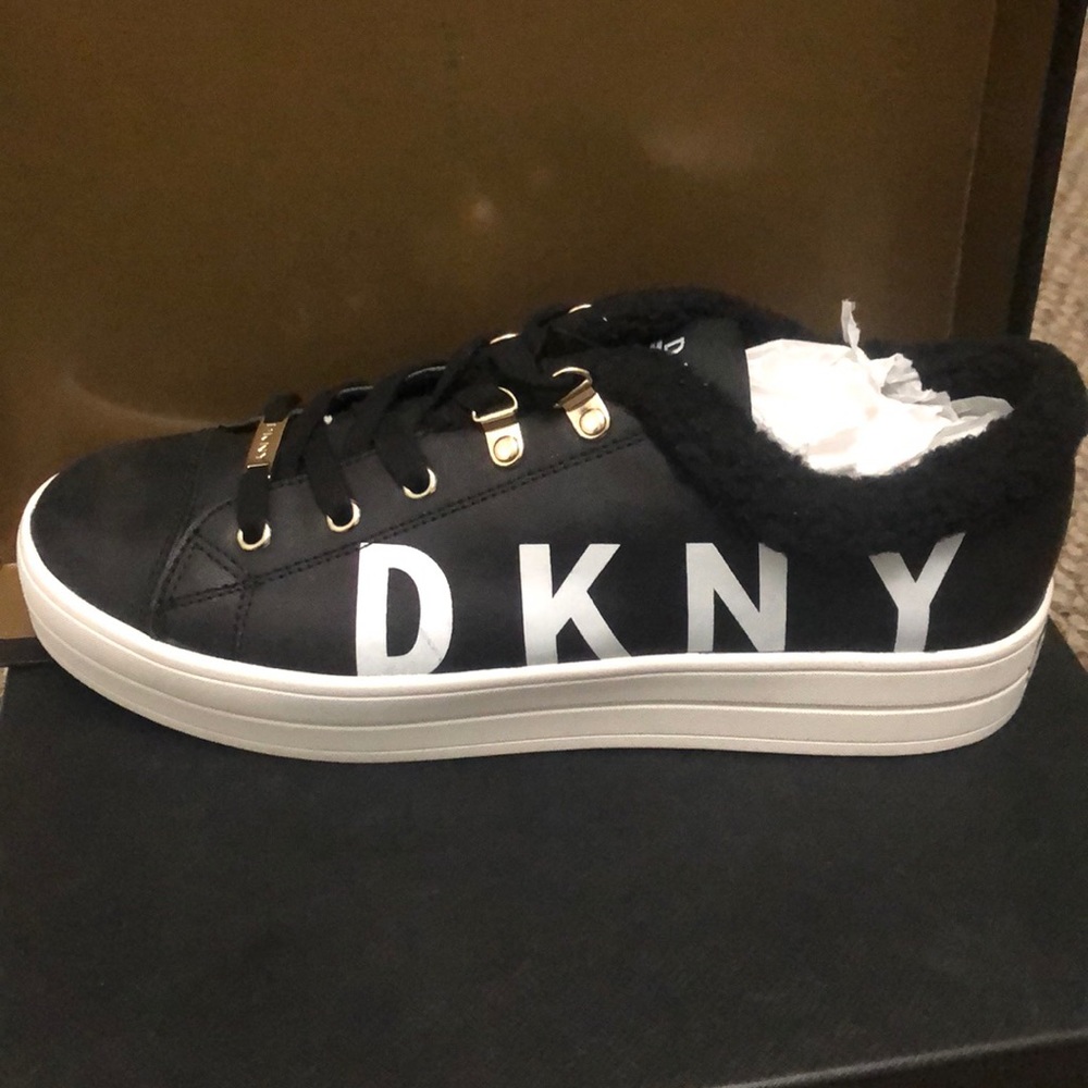 Women shoe